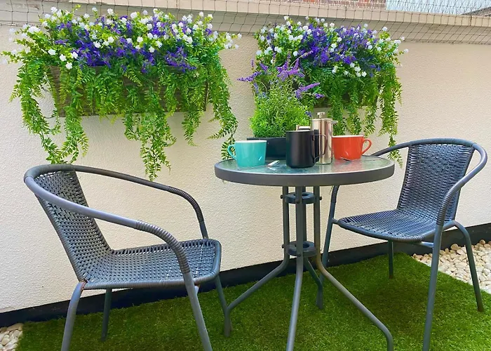 Westminster 1 Bed Apt With Terrace